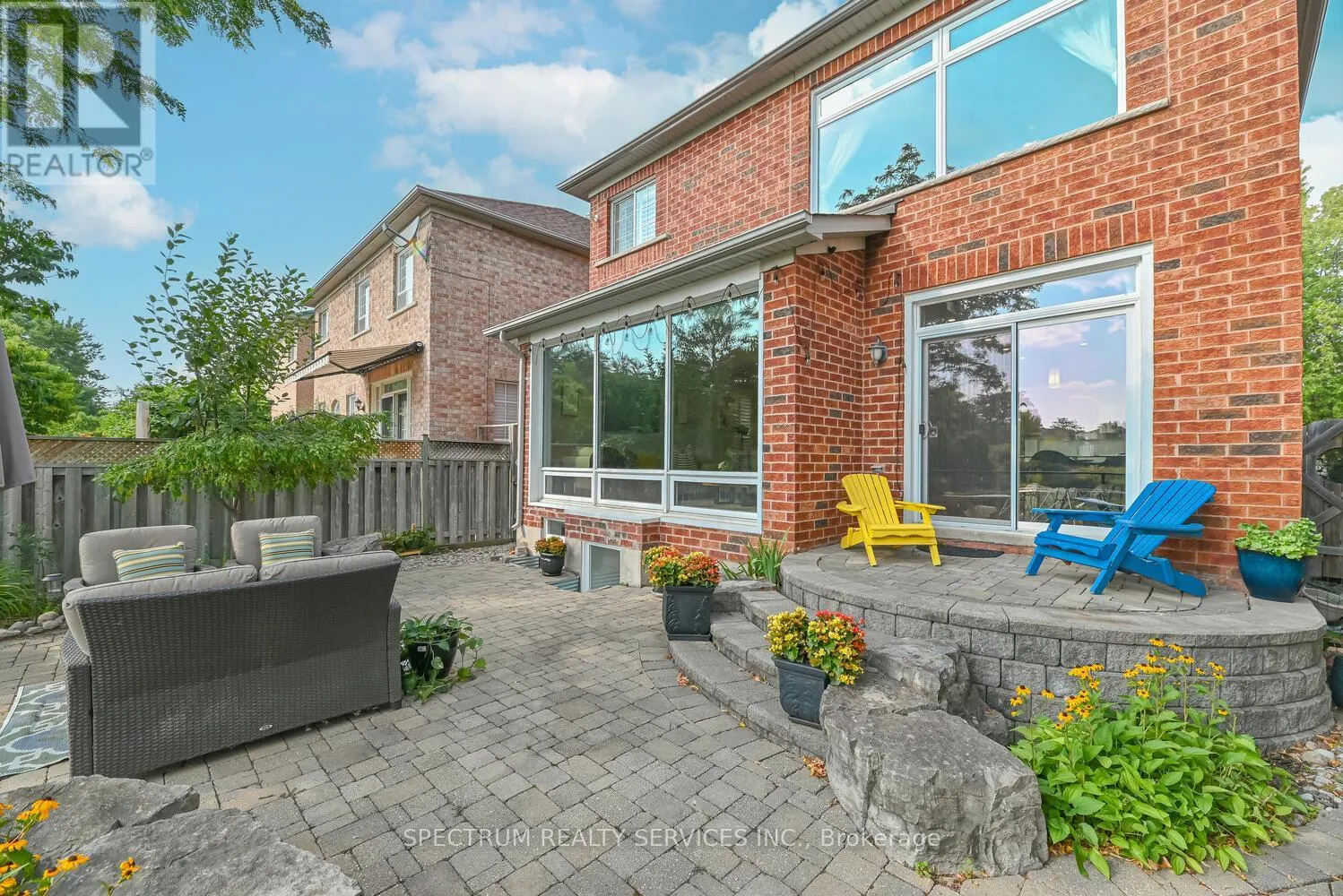 68 ROBARTS DRIVE