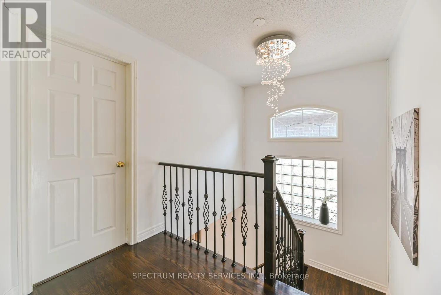68 ROBARTS DRIVE