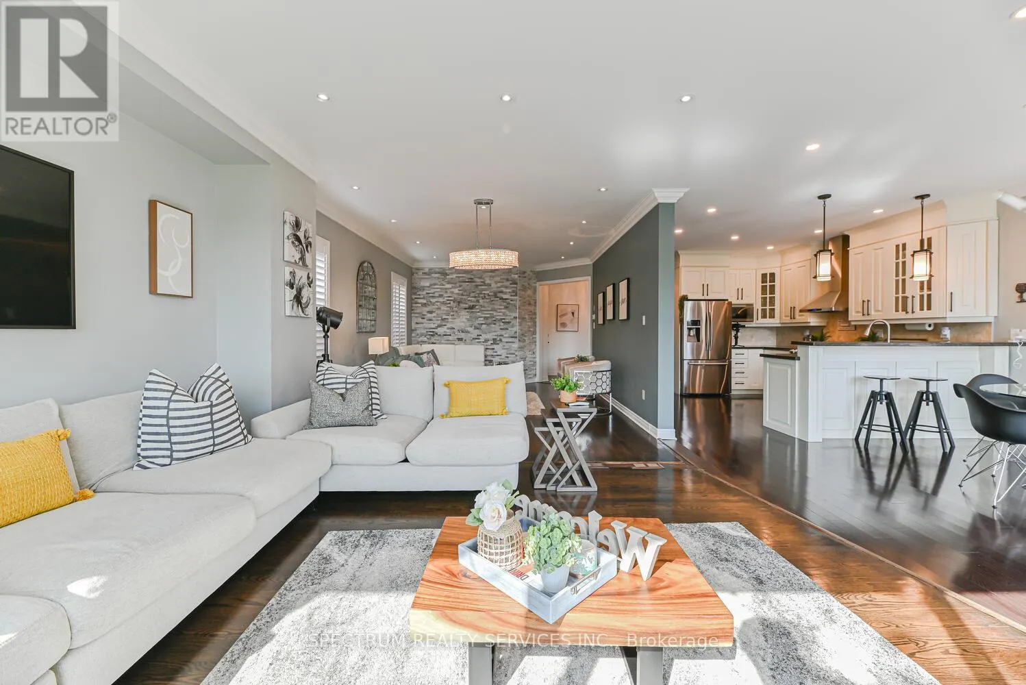 68 ROBARTS DRIVE