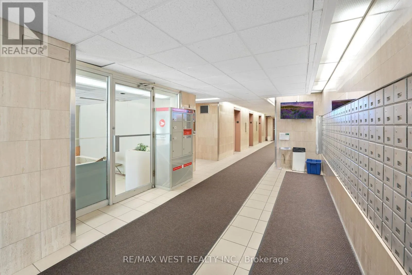 1410 - 370 DIXON ROAD