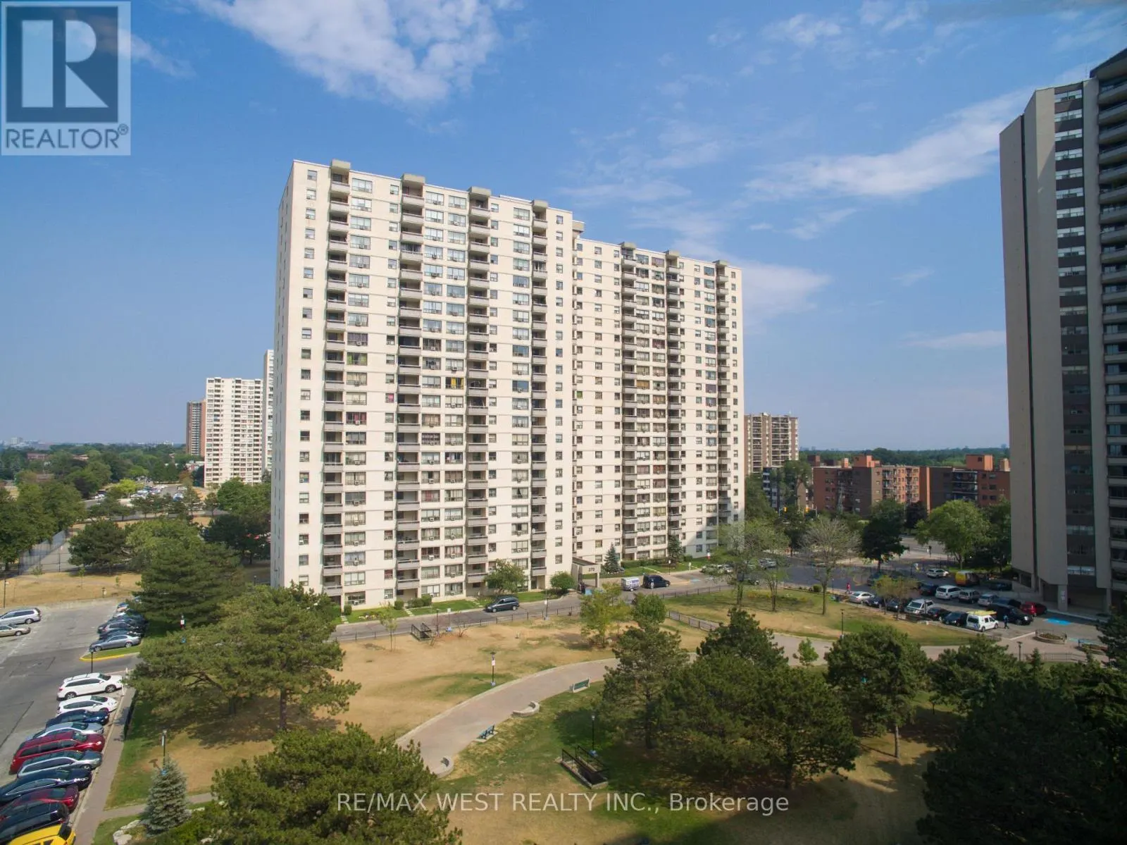 1410 - 370 DIXON ROAD