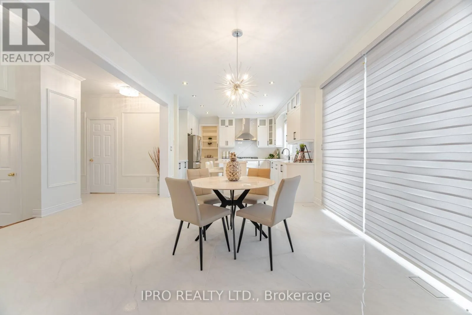 2185 HIGHCLIFFE WAY