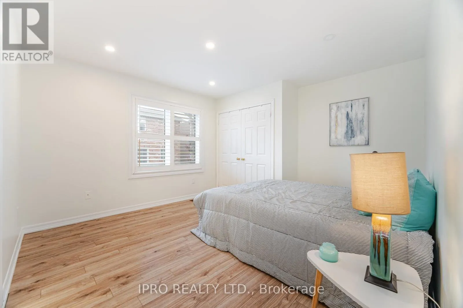 2185 HIGHCLIFFE WAY