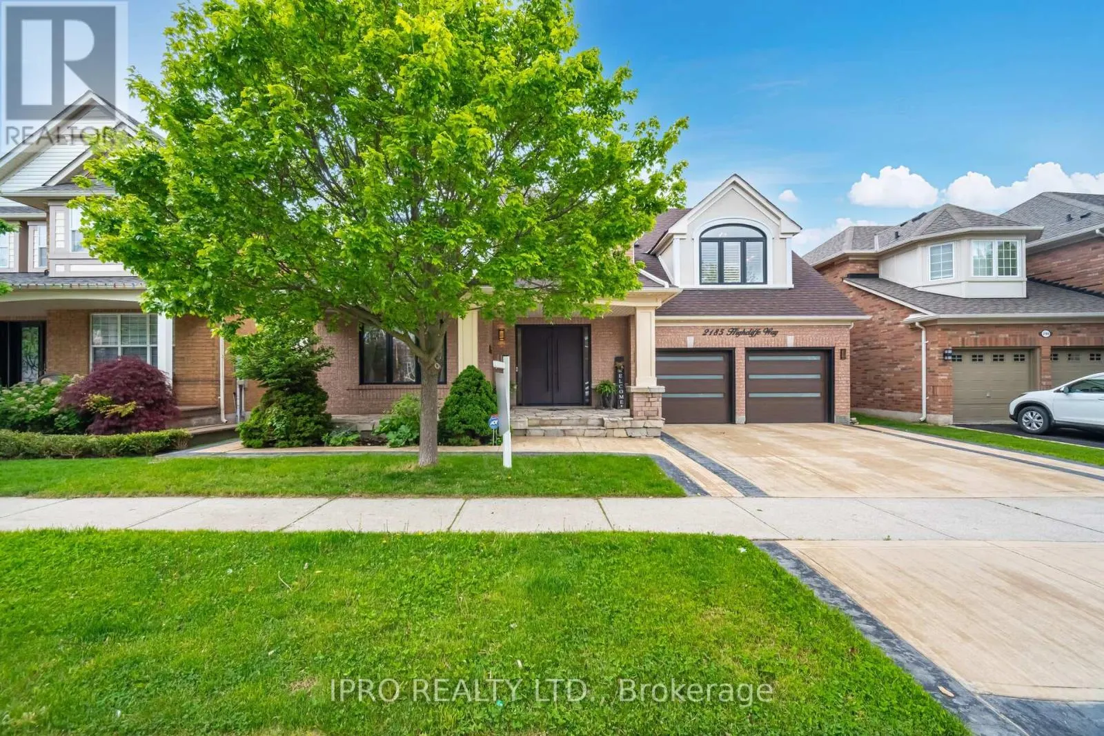 2185 HIGHCLIFFE WAY