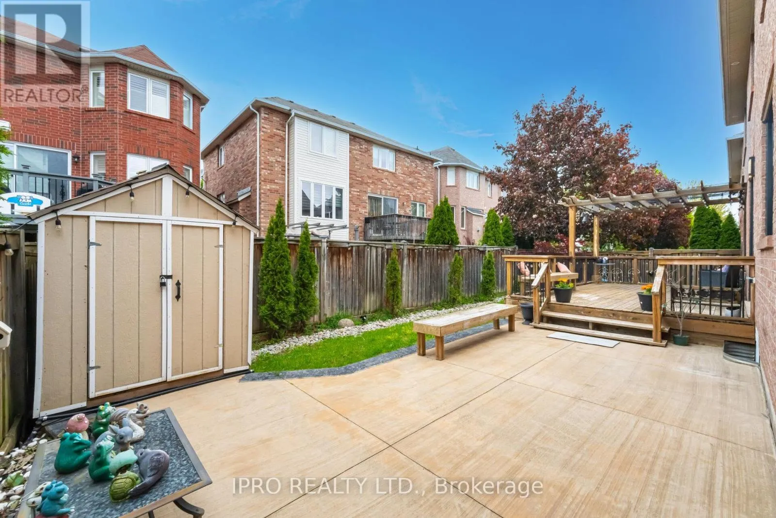 2185 HIGHCLIFFE WAY