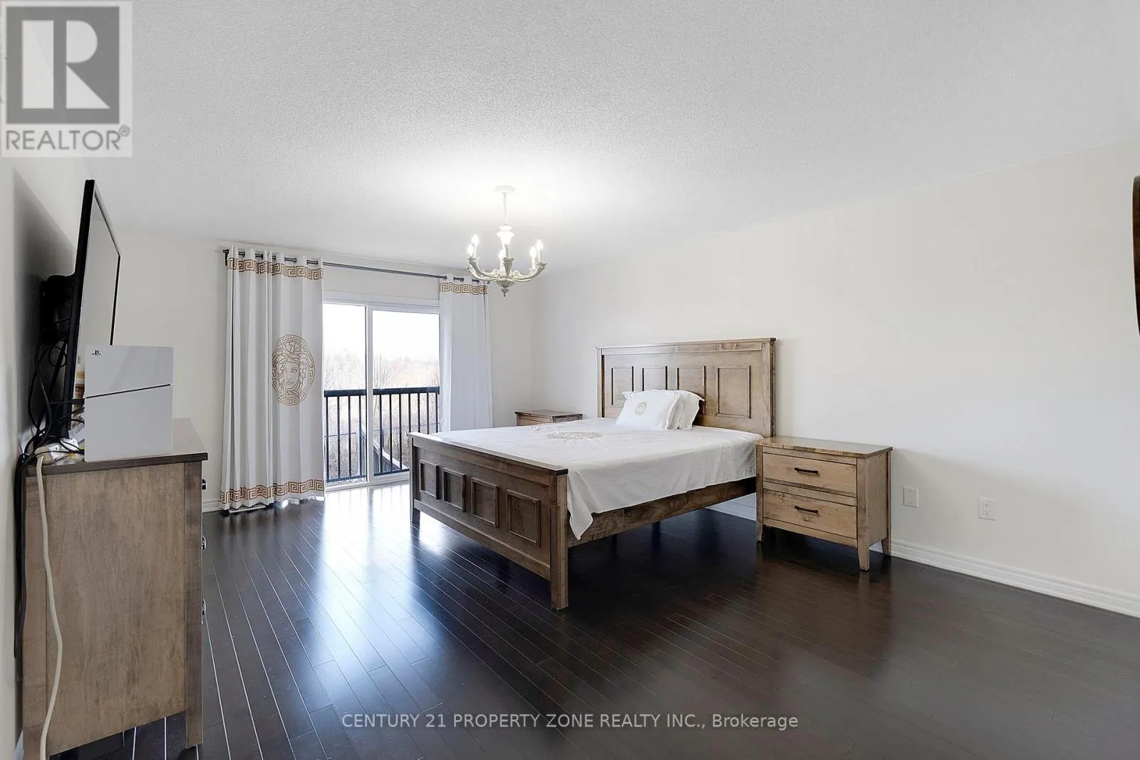 UPPER - 56 GENTLE FOX DRIVE
