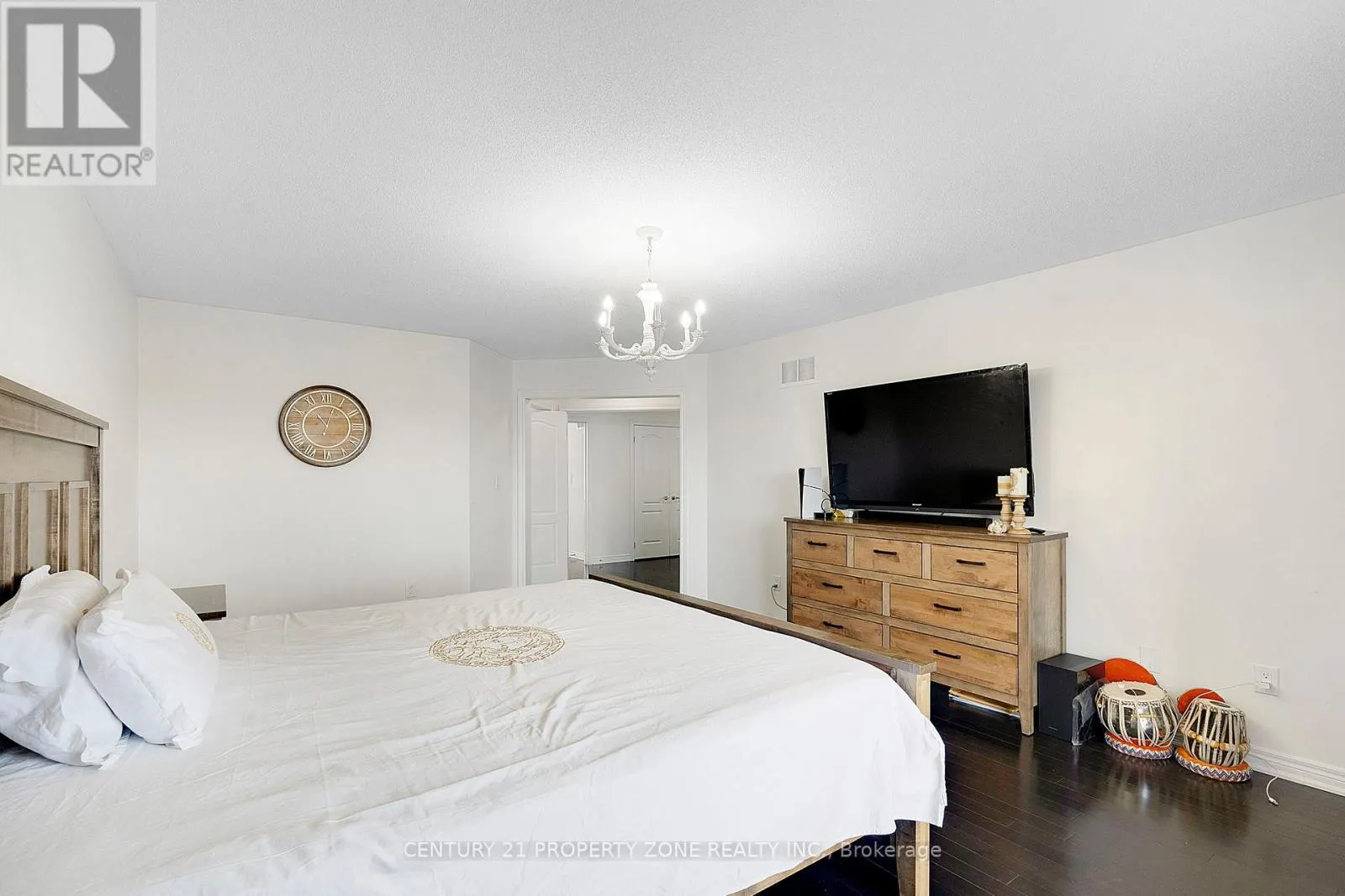 UPPER - 56 GENTLE FOX DRIVE