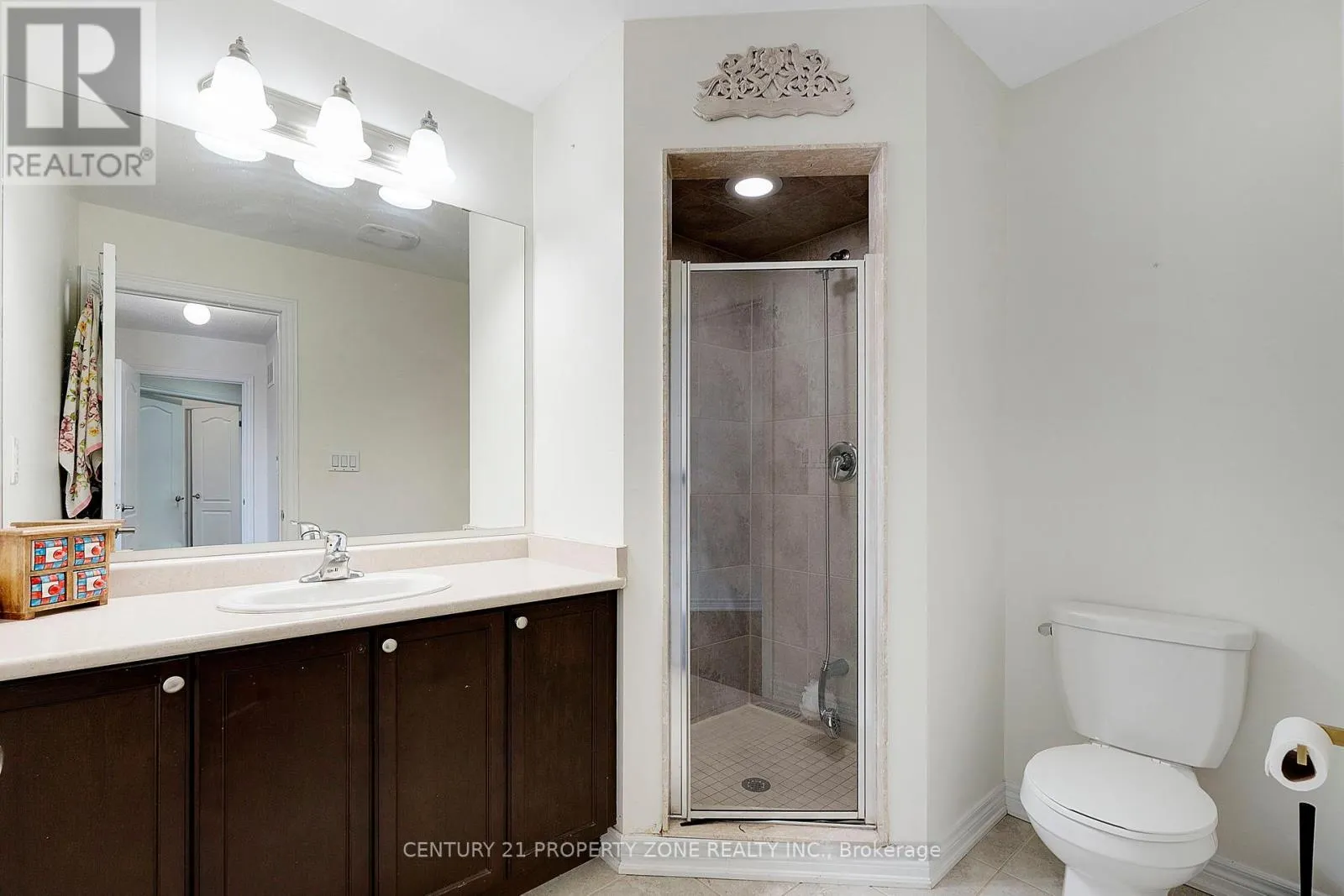 UPPER - 56 GENTLE FOX DRIVE