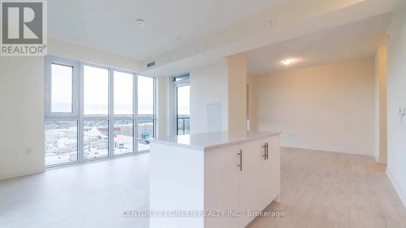 506 - 509 DUNDAS STREET W