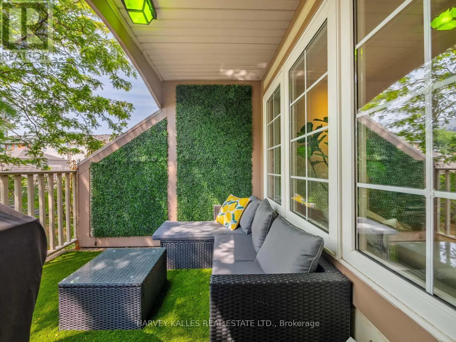 18 - 2340 PARKHAVEN BOULEVARD