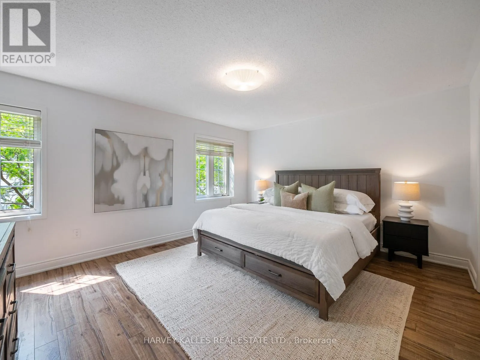 18 - 2340 PARKHAVEN BOULEVARD