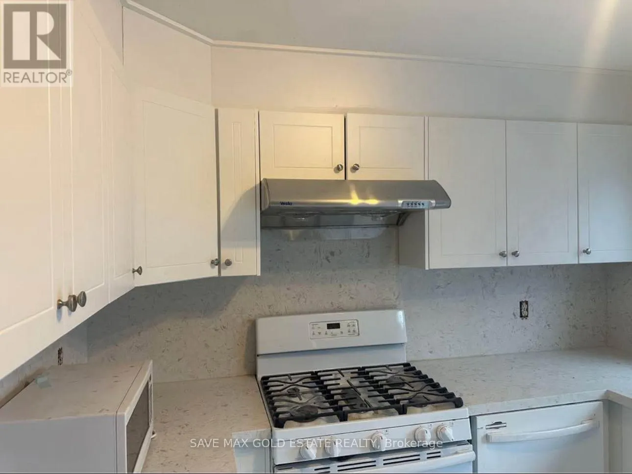 14 - 75 STRATHAVEN DRIVE