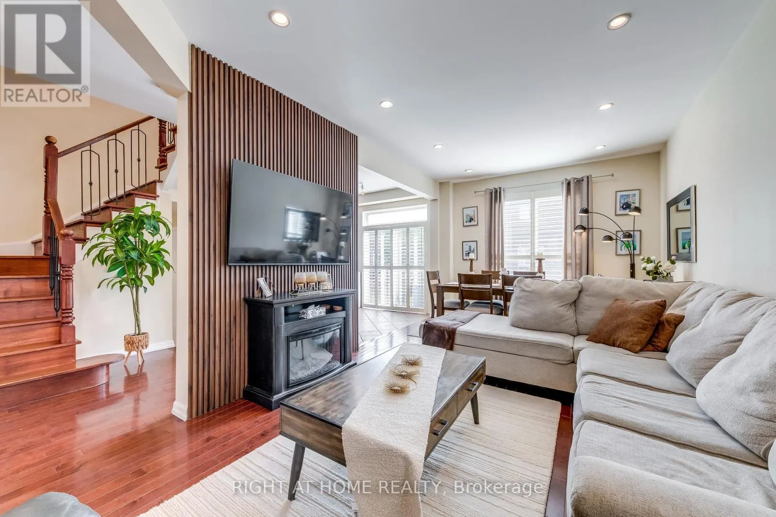 3048 JENN AVENUE