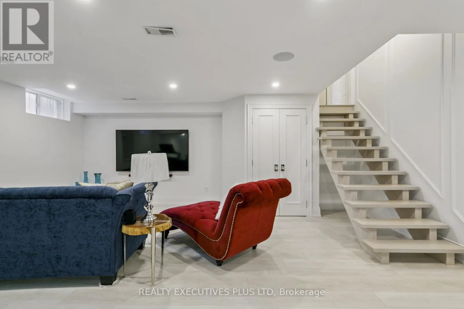 4649 SIMMONS ROAD