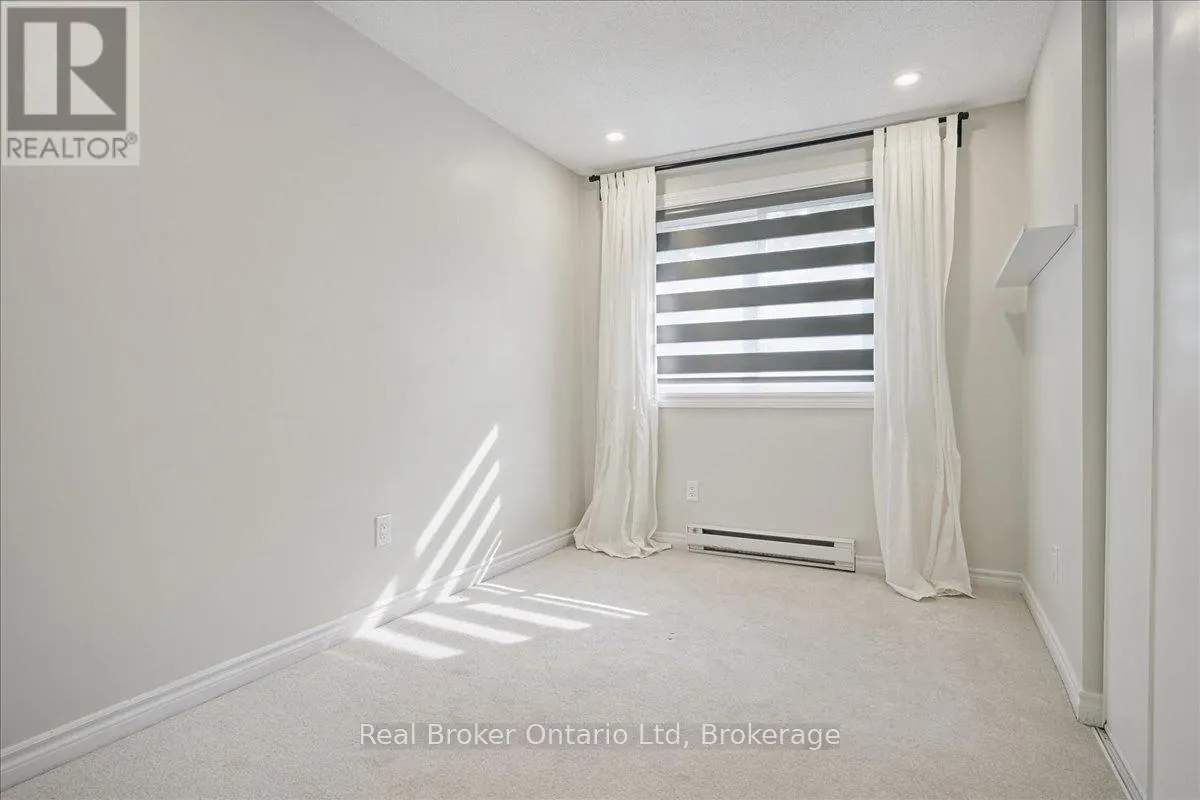 667 WOODWARD AVENUE