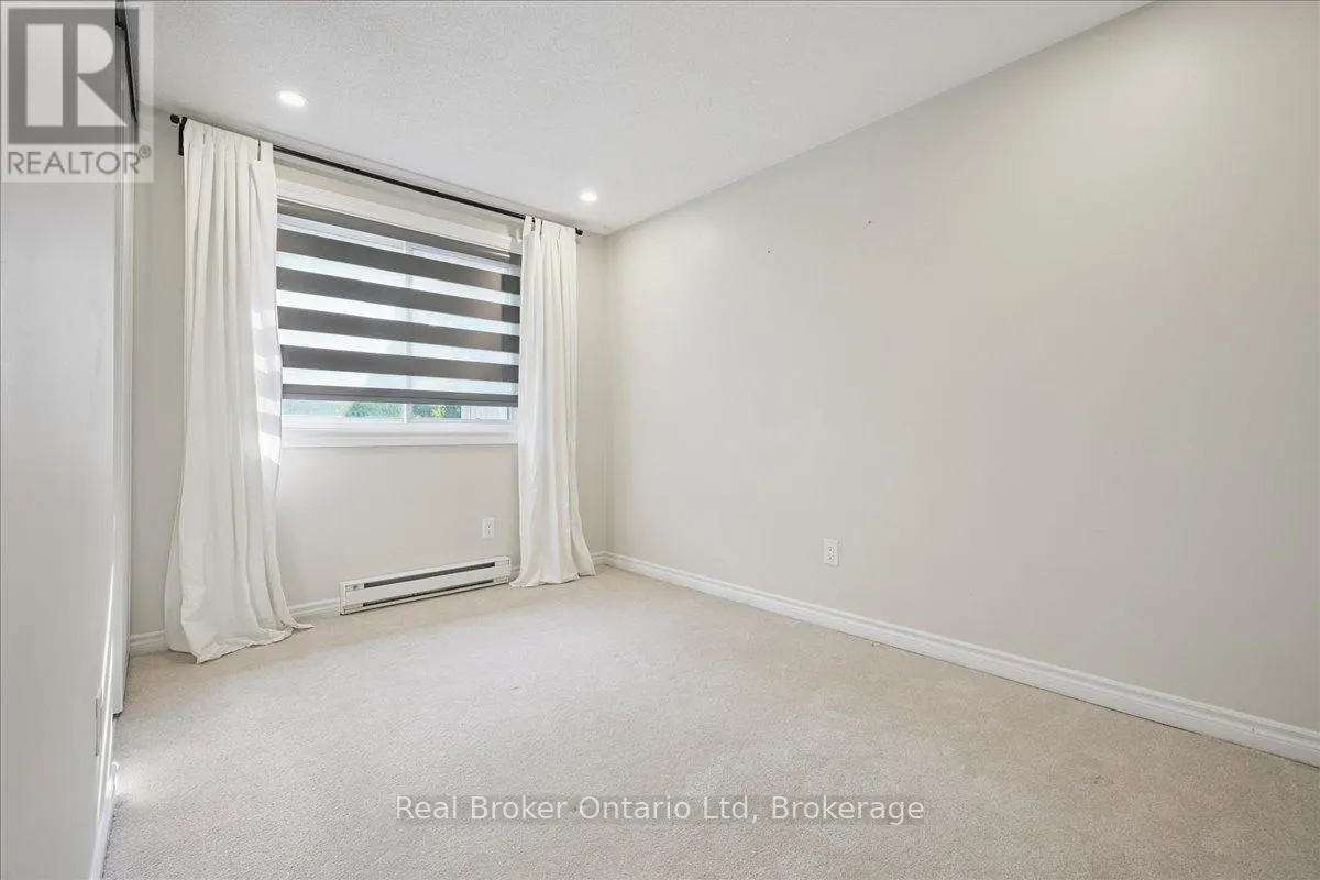 667 WOODWARD AVENUE