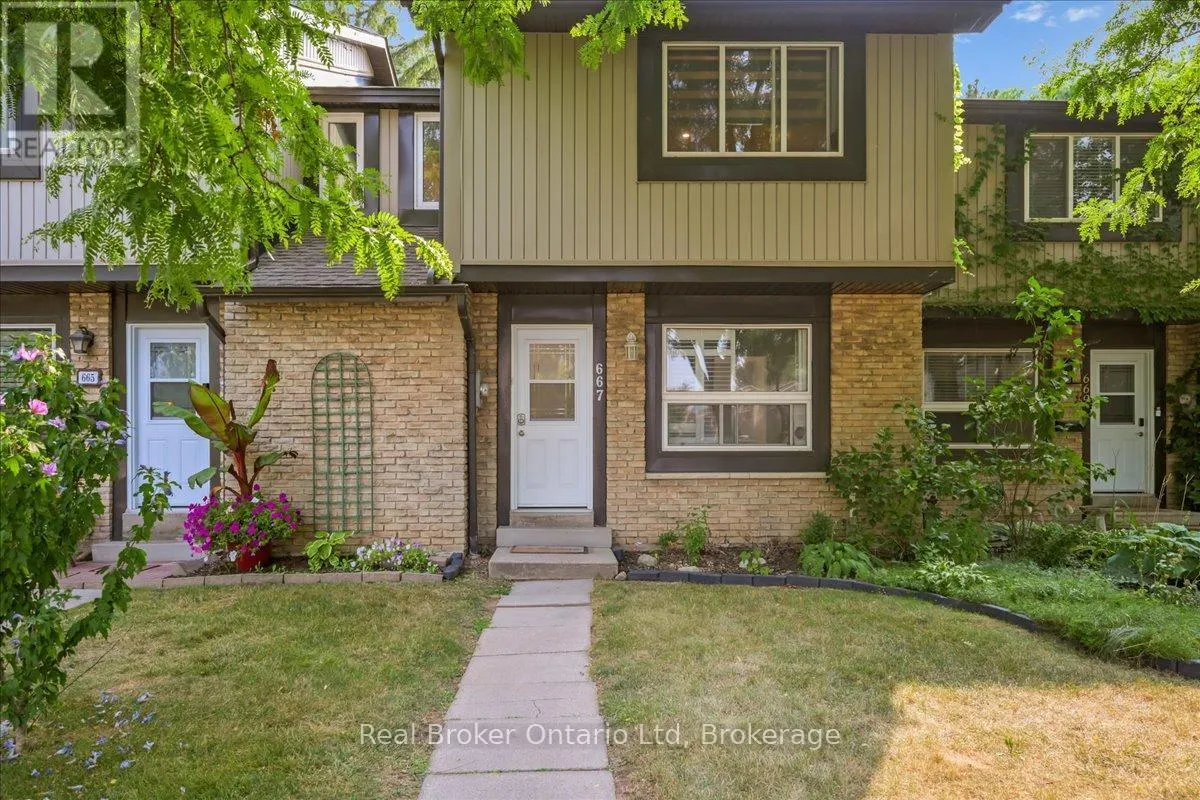 667 WOODWARD AVENUE