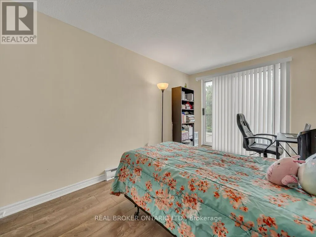 128 - 1050 FALGARWOOD DRIVE