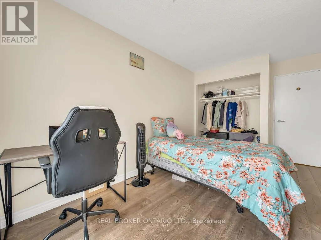 128 - 1050 FALGARWOOD DRIVE