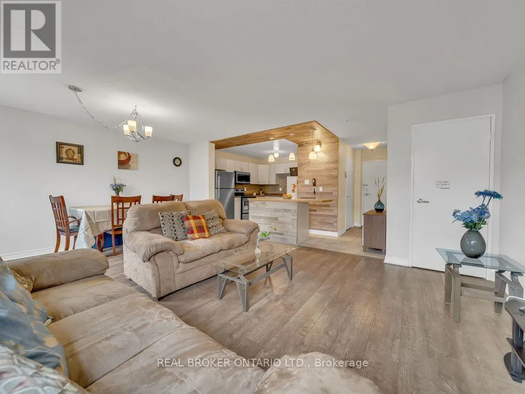 128 - 1050 FALGARWOOD DRIVE