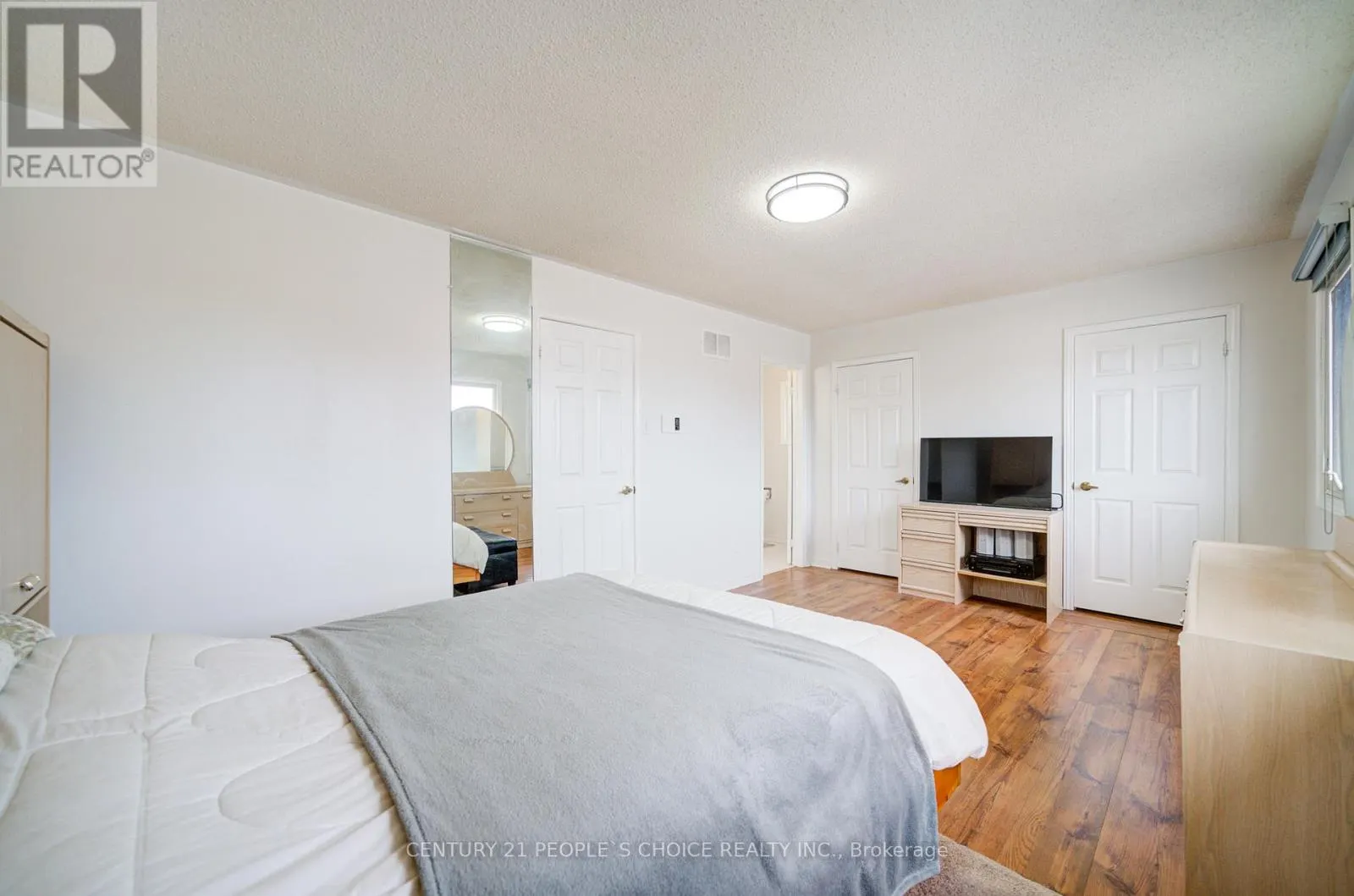 157 CINRICKBAR DRIVE