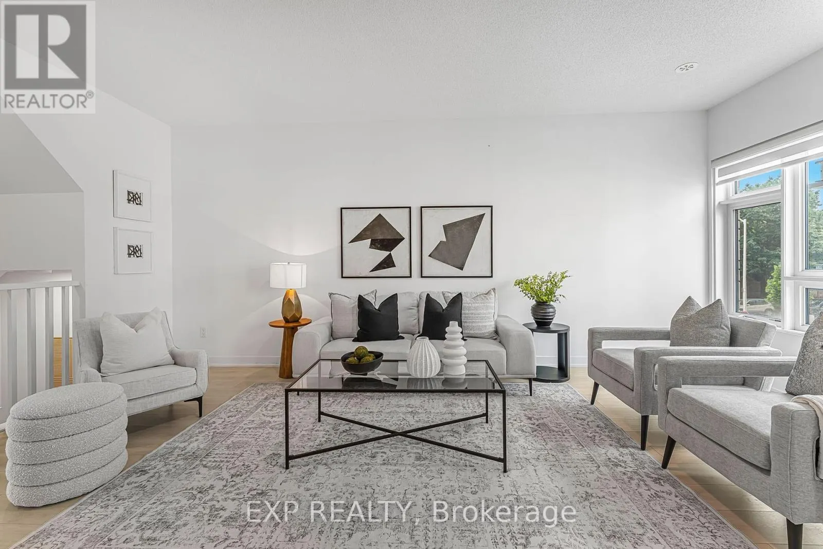 90 - 1121 COOKE BOULEVARD