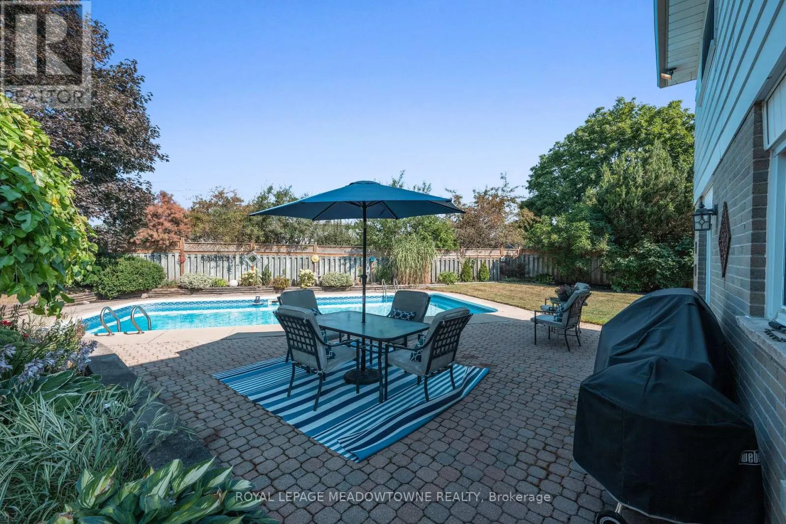 8 LUCINDA PLACE