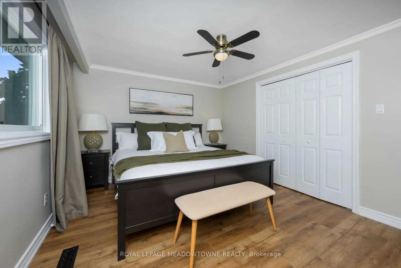 8 LUCINDA PLACE