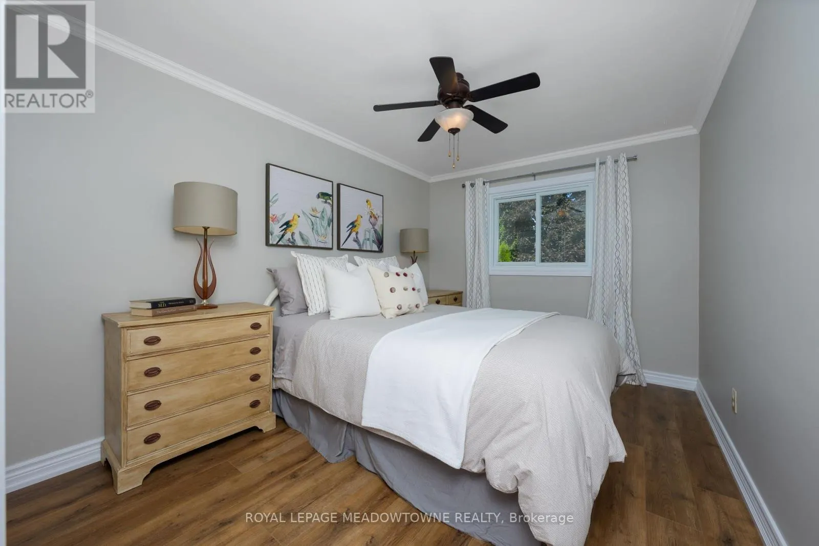 8 LUCINDA PLACE