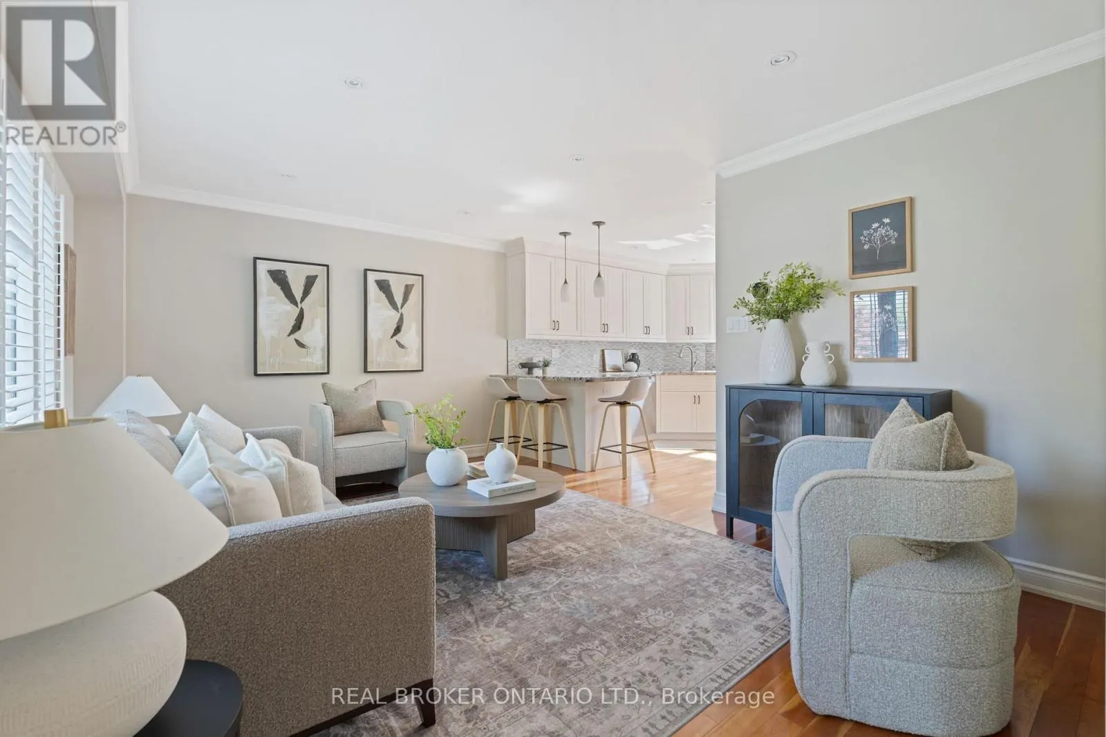 264 TROWBRIDGE PLACE