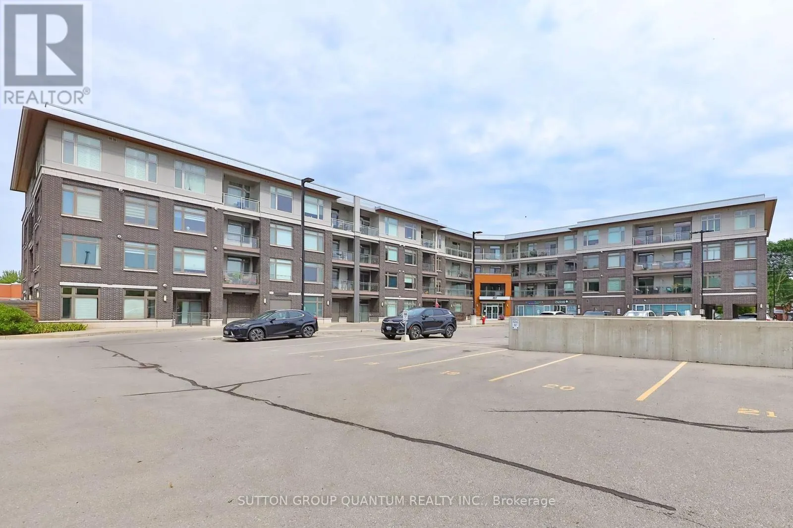 418 - 457 PLAINS ROAD E