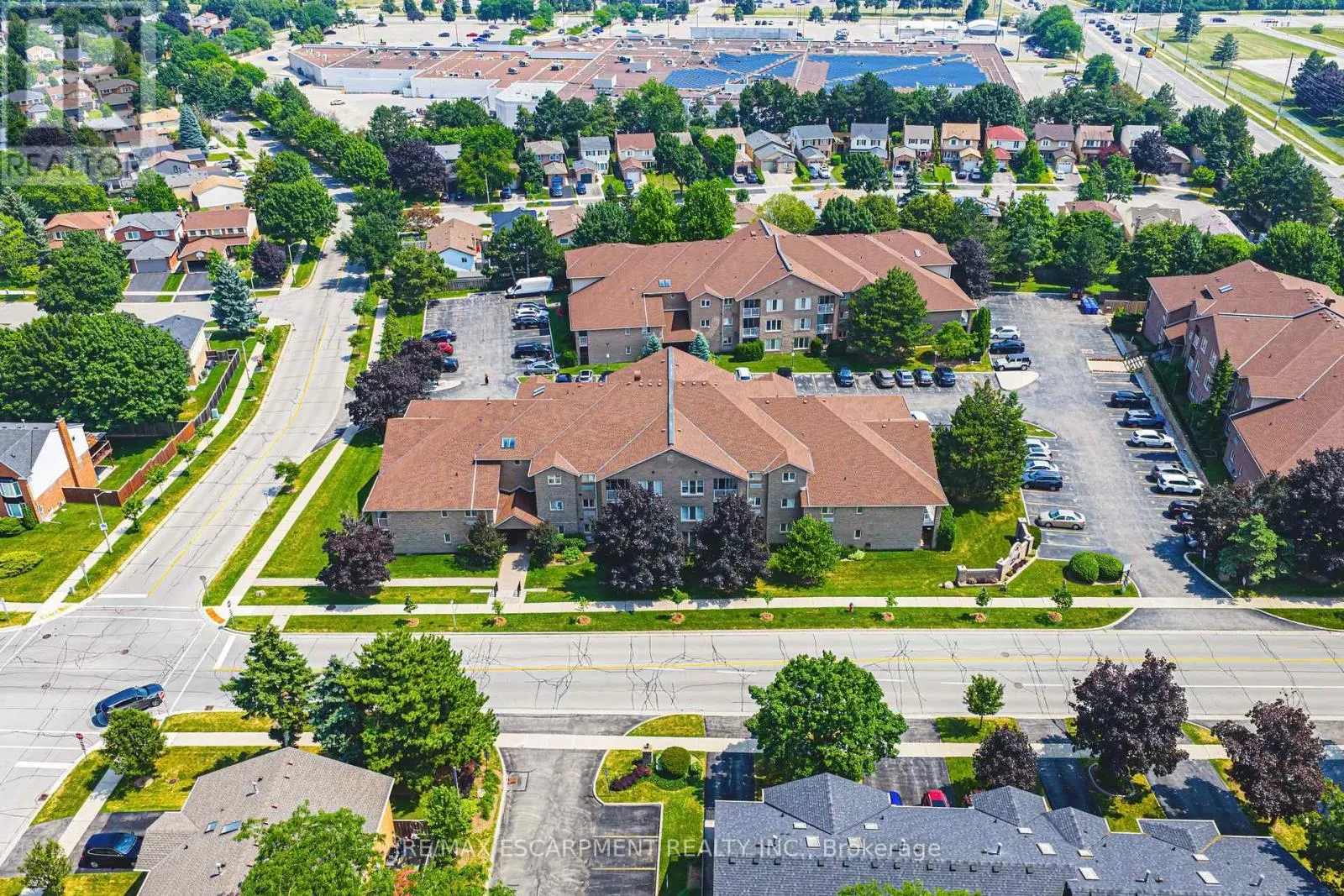 6 - 3050 PINEMEADOW DRIVE