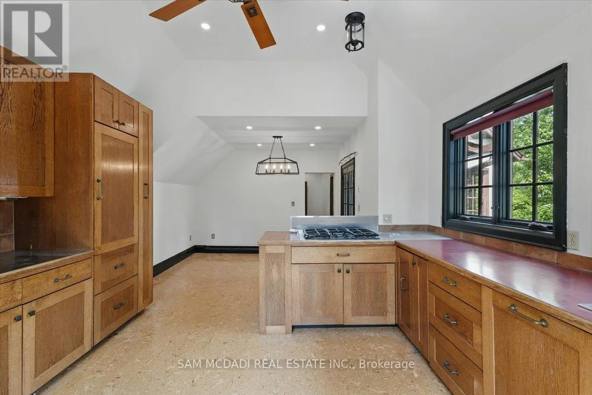 62 MAPLE AVENUE S