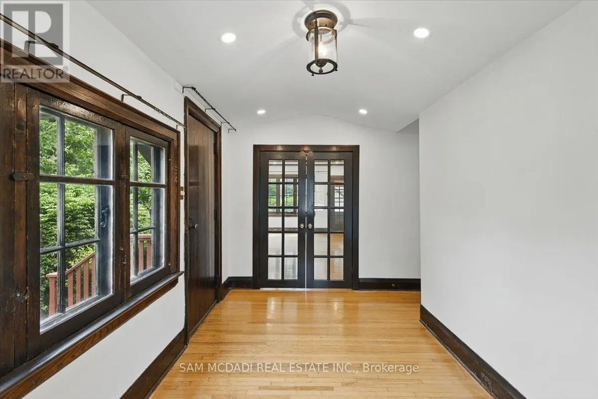 62 MAPLE AVENUE S