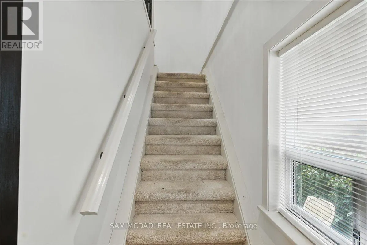 62 MAPLE AVENUE S