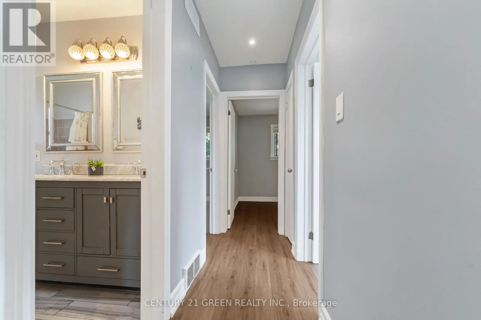1303 BUNNELL DRIVE N
