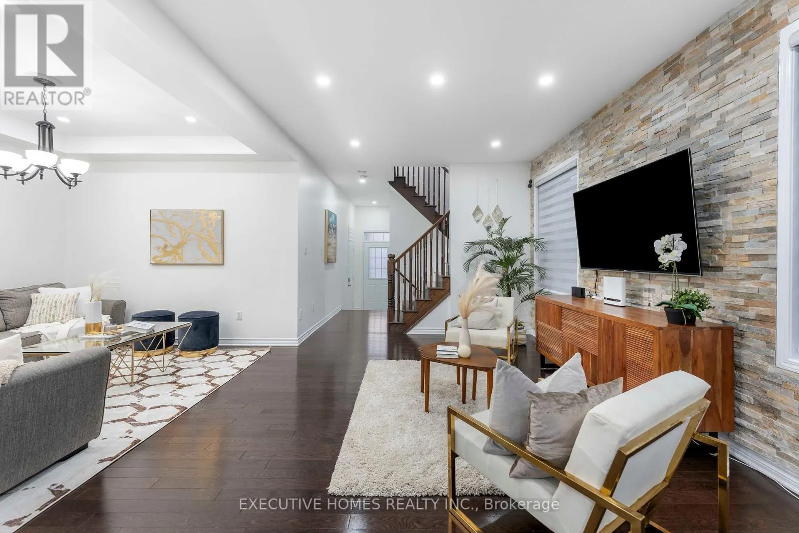 1496 FARMSTEAD DRIVE