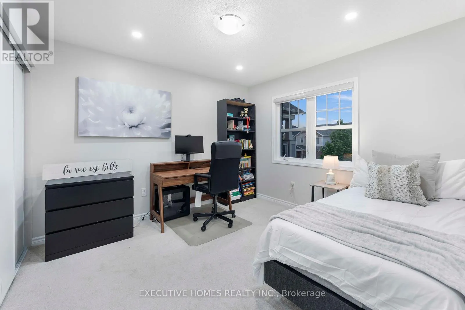 1496 FARMSTEAD DRIVE