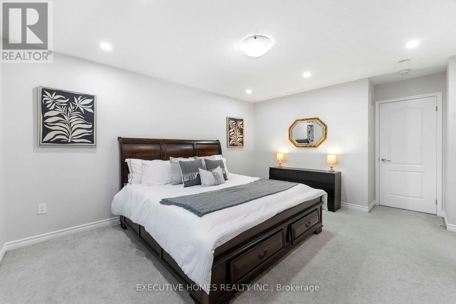 1496 FARMSTEAD DRIVE