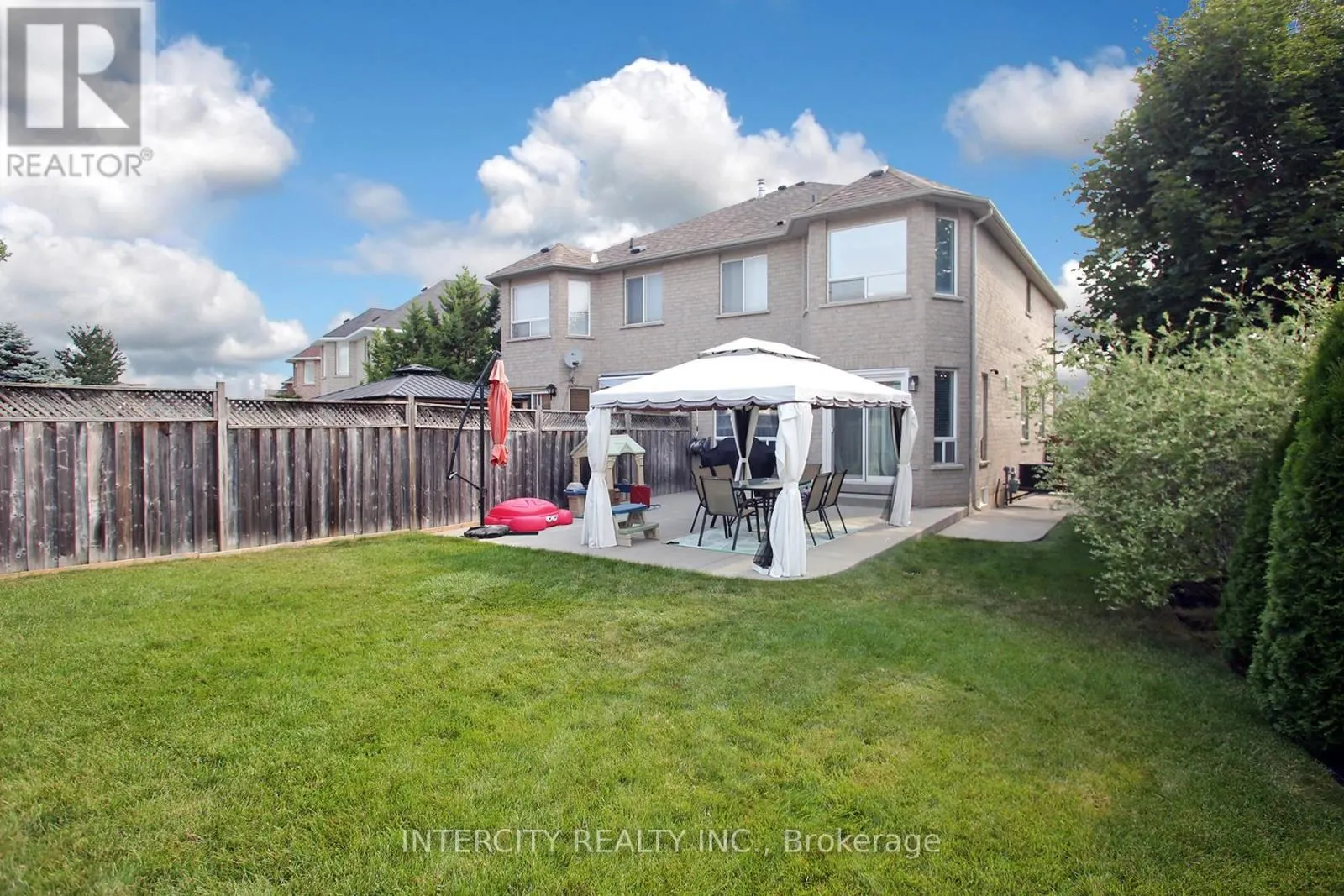 5 HUMBERSHED CRESCENT
