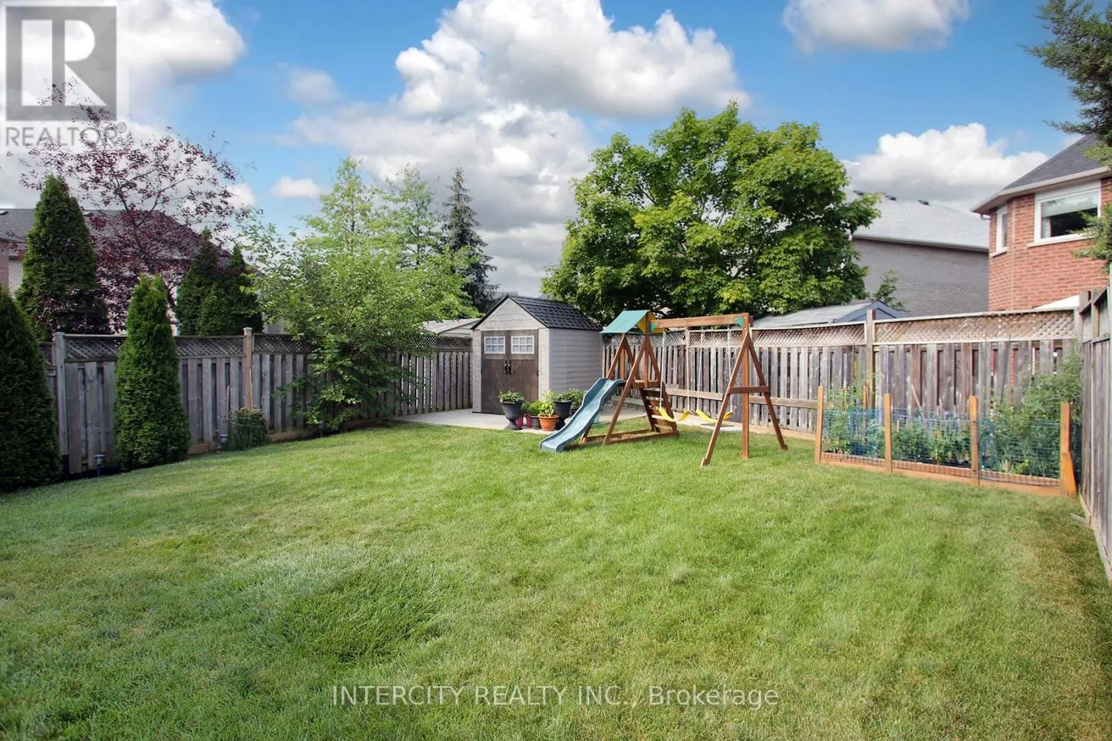 5 HUMBERSHED CRESCENT