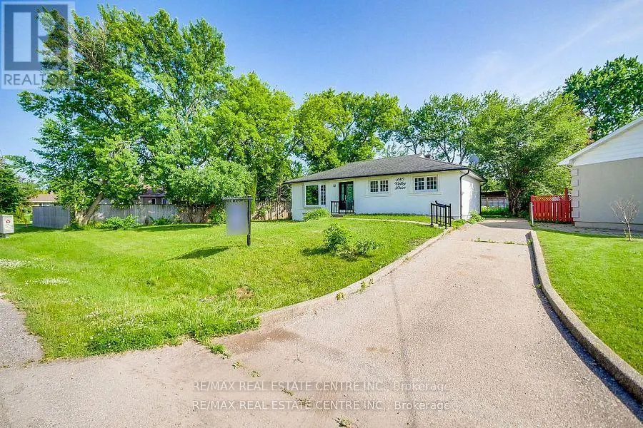 480 VALLEY DRIVE