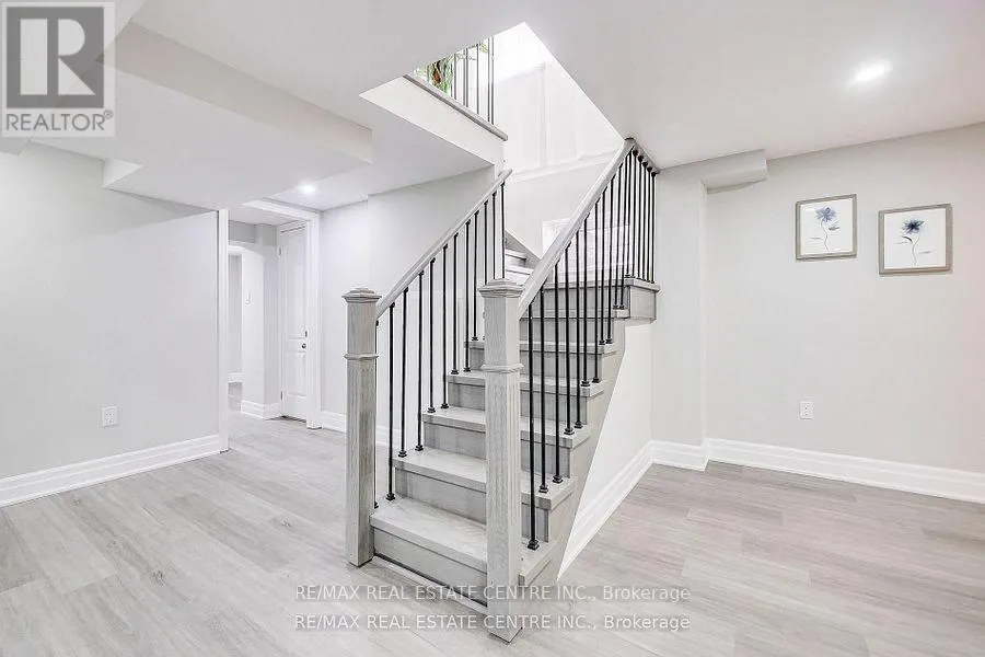 480 VALLEY DRIVE