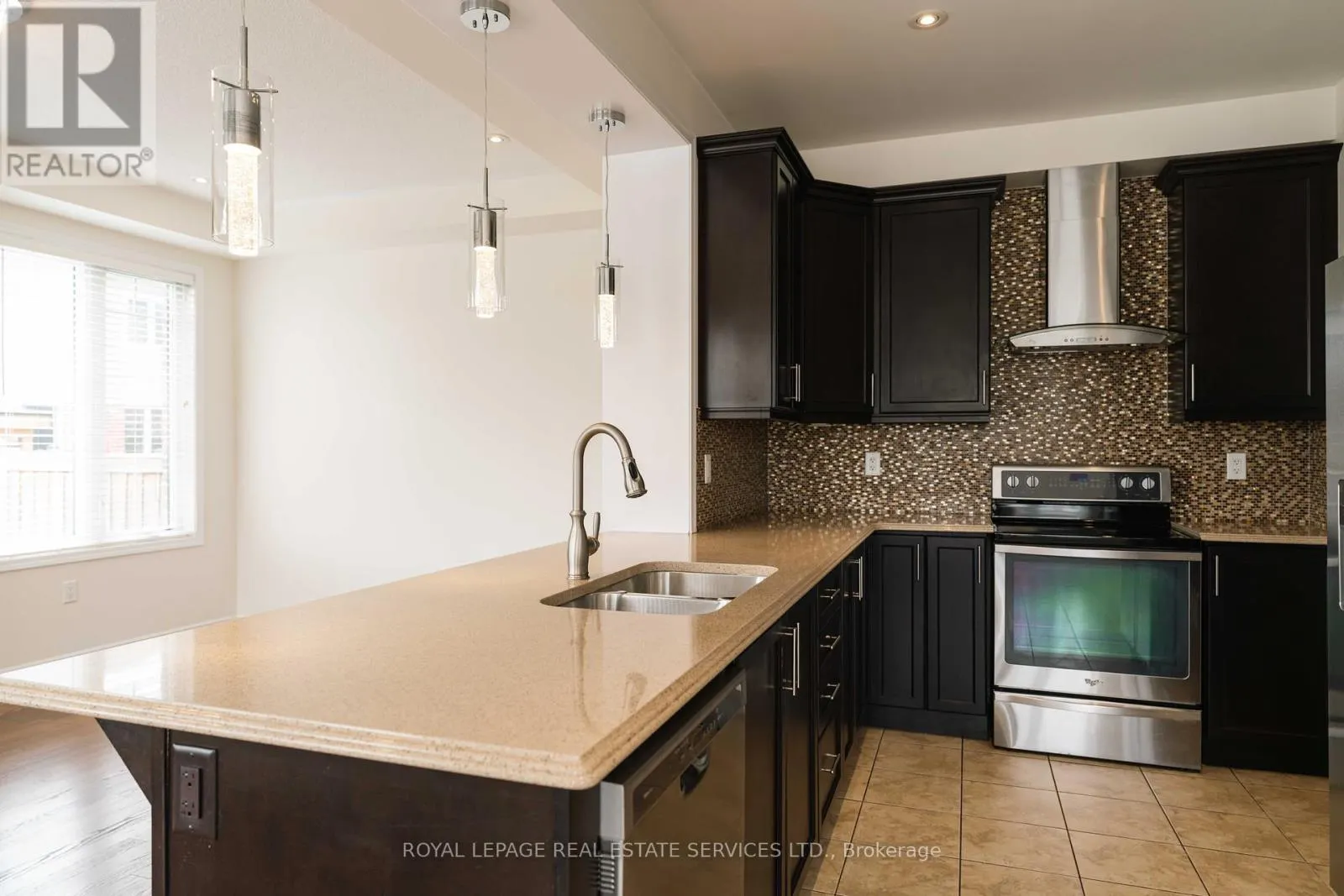 974 PENSON CRESCENT