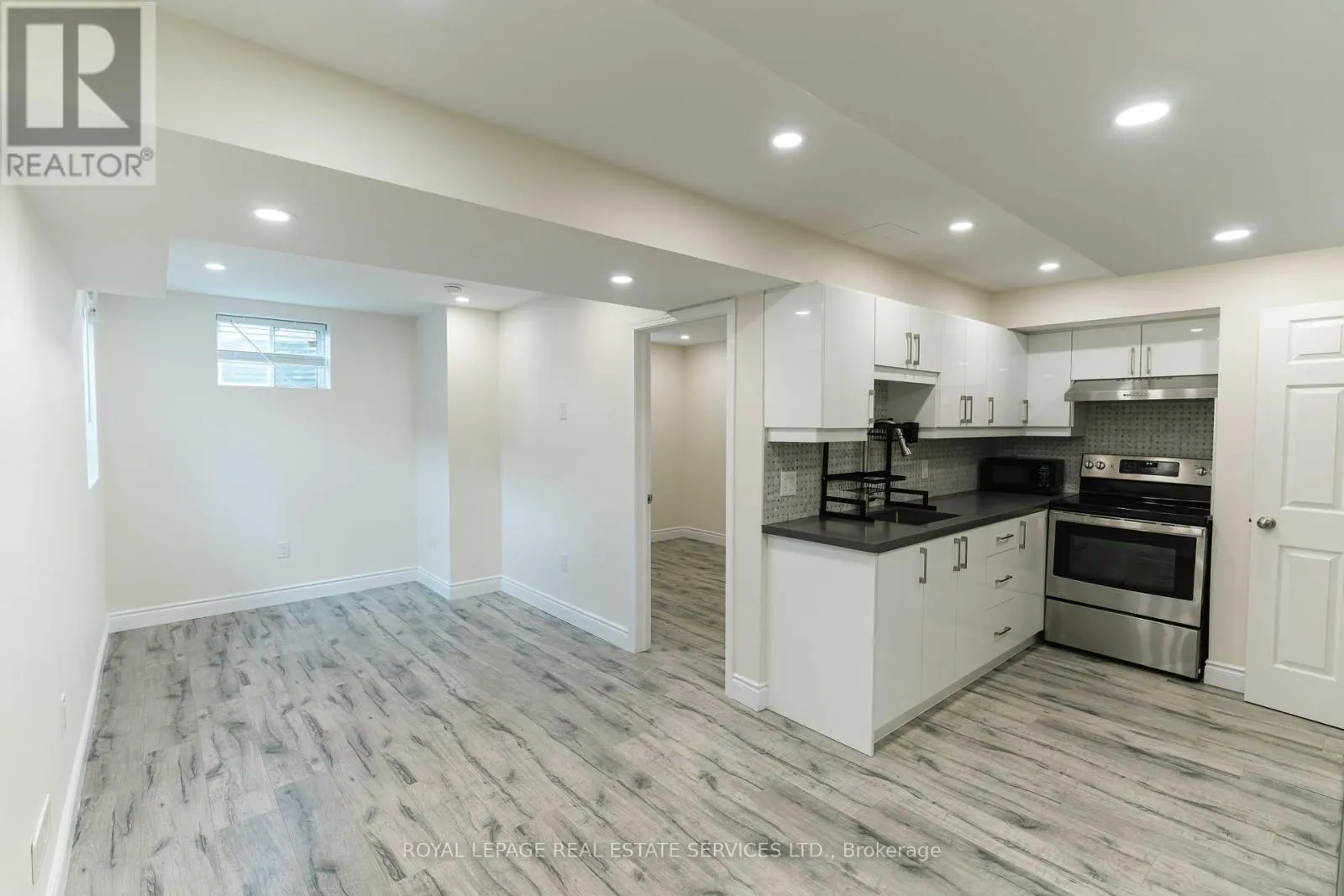 974 PENSON CRESCENT