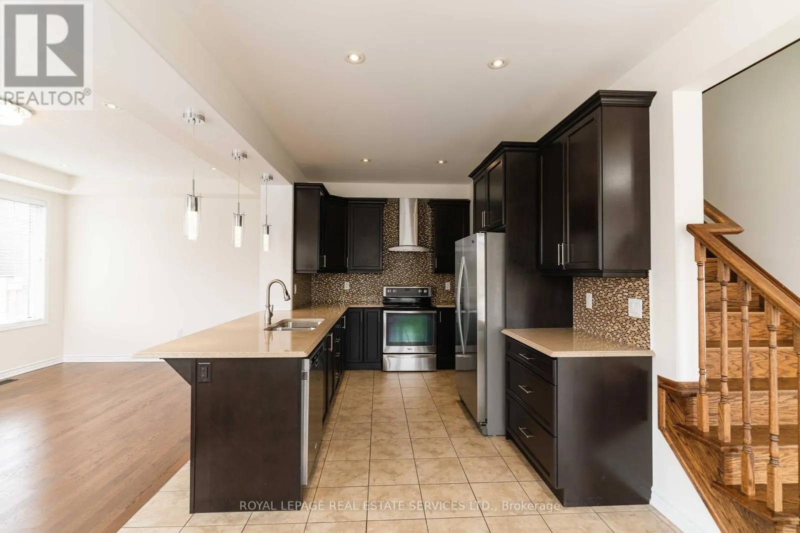 974 PENSON CRESCENT