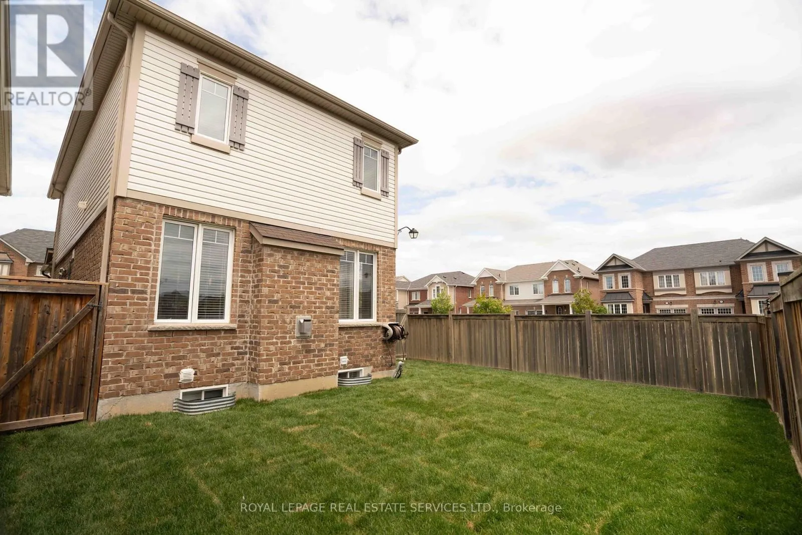 974 PENSON CRESCENT