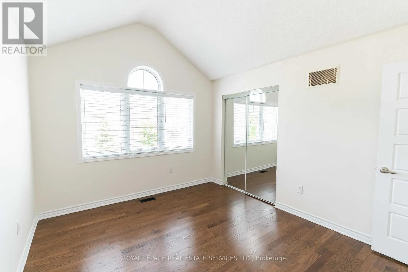 974 PENSON CRESCENT