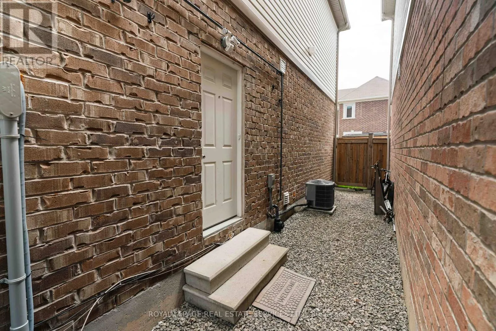 974 PENSON CRESCENT