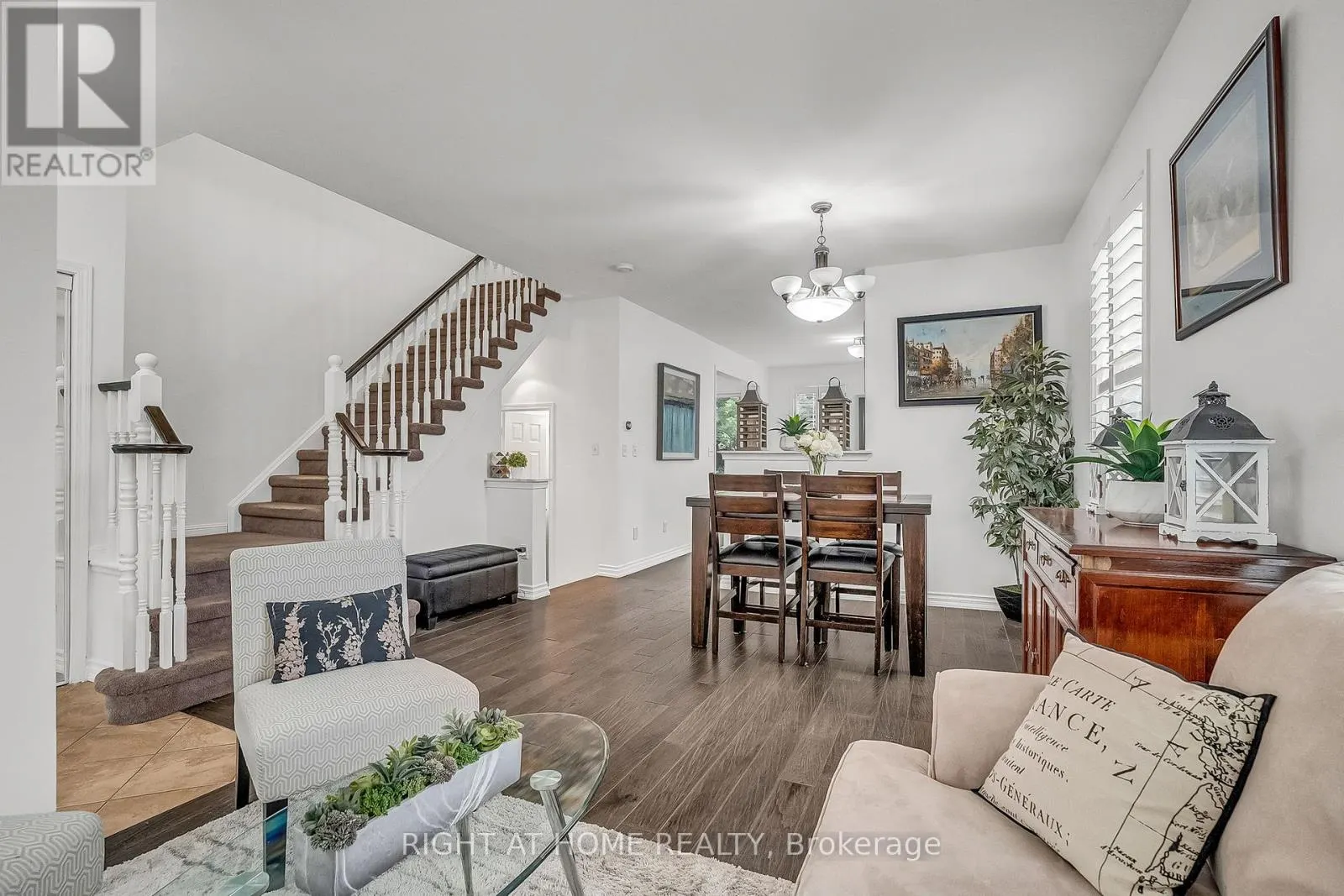 928 LANCASTER BOULEVARD